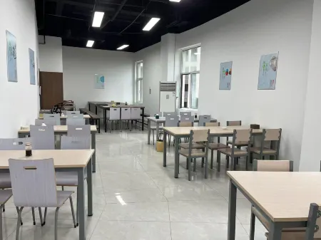 Sea Melody Holiday Sea View Hotel Отели рядом с достопримечательностью «WanPing HaiXian MeiShiJie»