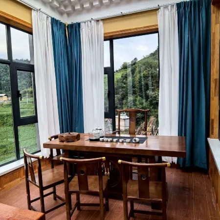 Zhagana Gangdis Homestay