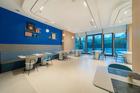 Home Hotel Neo (Tai'an High-Speed Railway Entrance Waiting Hall) Отели рядом с достопримечательностью «Taishan University Applied Science and Technology Department»