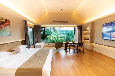 Floral Hotel · Daluwang Hotel Lushan（Donglin Temple shop, Lushan Ropeway） Hotels near Lion Cave