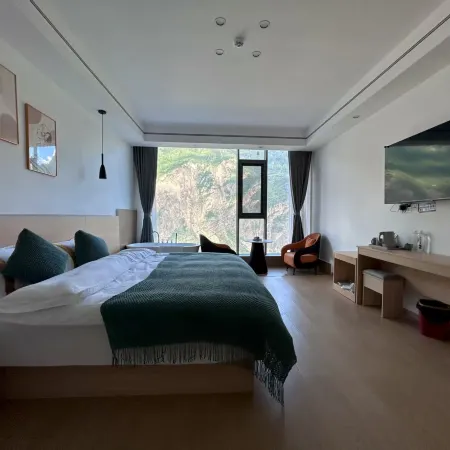 Yunyin Mountain Residence (Danba Jiaju Tibetan Village)
