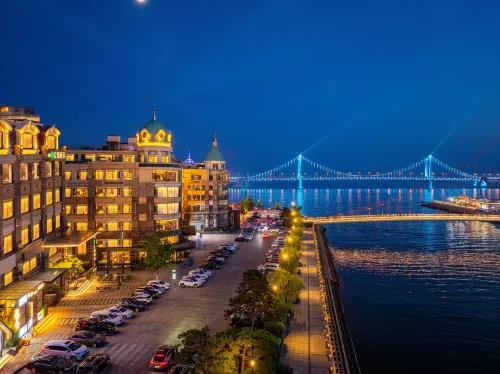 Dalian Anrong Hotel (Xinghai Square Seaview Branch）