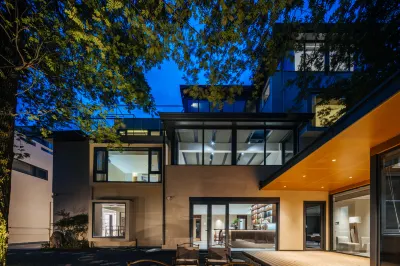 黄山觀止園·黃花梨收藏ホテル(西溪南古村落観光地) 徽州文化園·華商山荘-プール周辺のホテル