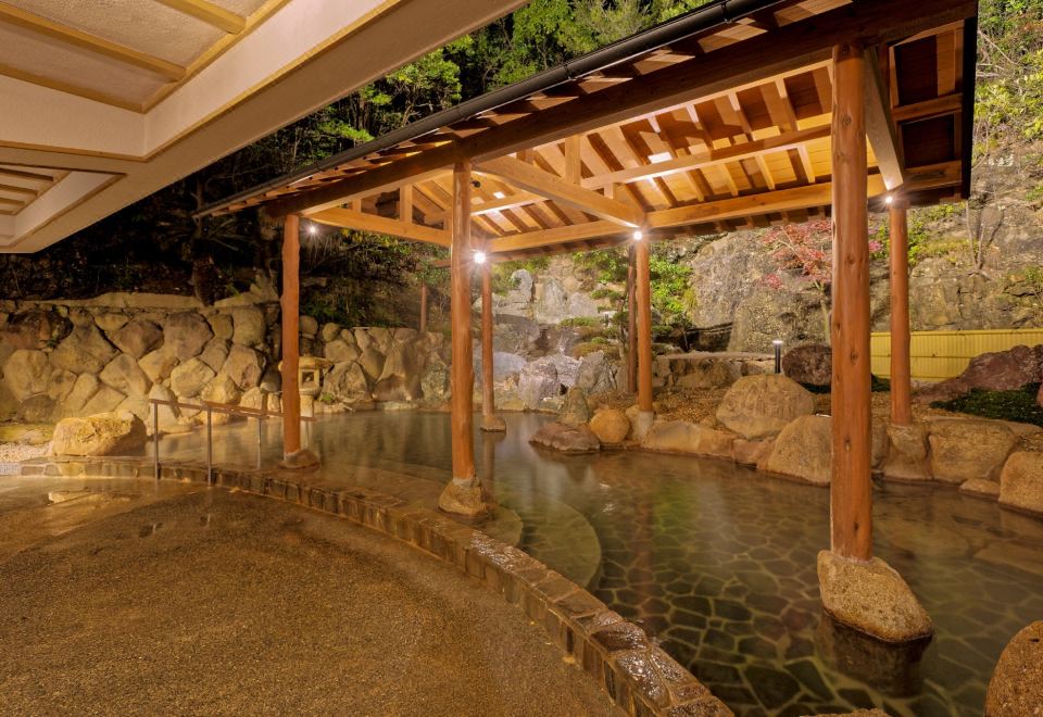 Ooedo onsen Premium Shirahama Saichoraku