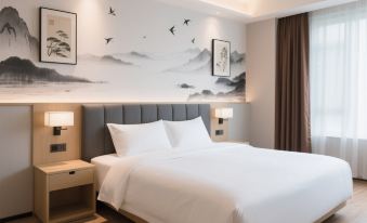 Gelan Manlv Hotel (Nanchang Honggutan Wanda Cuiyuan Road Subway Station)