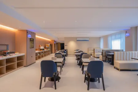 Yanchi Mountain Resort Hotel Отели в г. Лудян