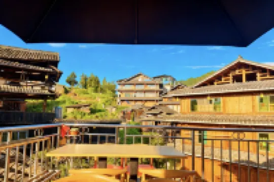 Sanjiang Yiyuan Chinese Inn (Chengyang Bazhai Scenic Area)
