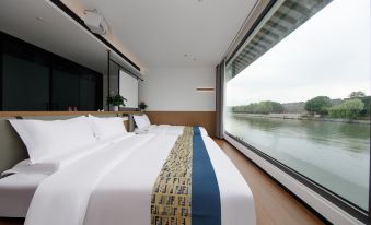 Yunshui Guesthouse(SuzhouZhuozhengyuan Railway Staion South Square Store)