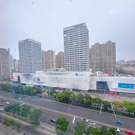 Meihua Homestay (Bengbu Wanda Plaza)