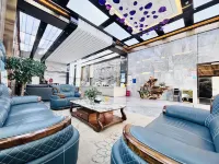 Carston Hotel Hotels in Shuifu