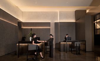 Shantou Railway Station Area Zhujiang Road Food Street Atour Hotel