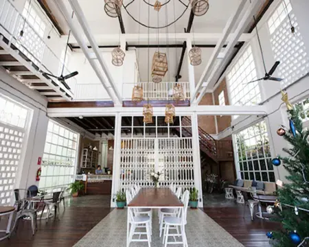 เมมมอธ คาเฟ่ แอนด์ โฮสเทล อิน ลำปาง โรงแรมในลำปาง