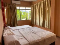OYO 91284 White House Hotel Kluang