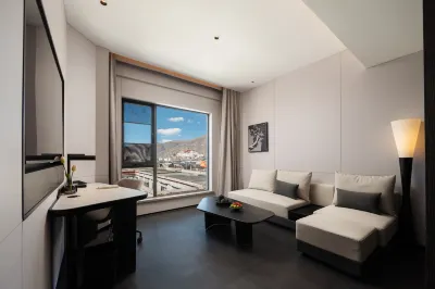 Lhasa Potala Palace Square Jiangsu Road Atour Hotel Hotels in Chengguan District