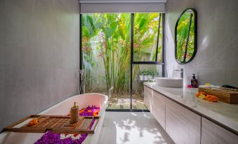 Naga Hoki 3BR Villa Canggu | Private Pool & Billiards