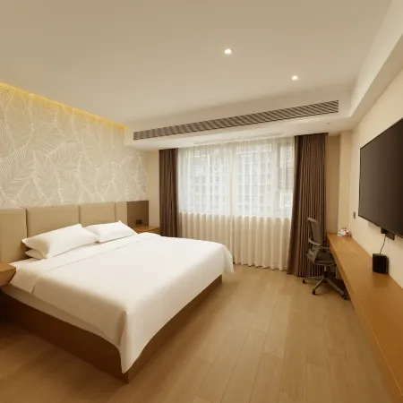 Berlin Light House Hotel (Zhengyang Park Zhengtai Building)
