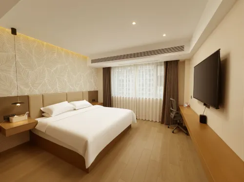 Berlin Light House Hotel (Zhengyang Park Zhengtai Building)