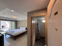 Sea Residence Hua Hin 45 Hotel dekat Dermaga Hua Hin