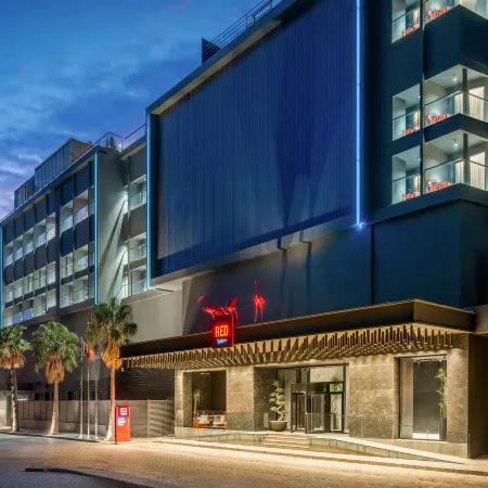 Radisson RED Izmir Point Bornova