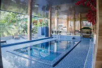 MIK Resort & Hotel - Pools