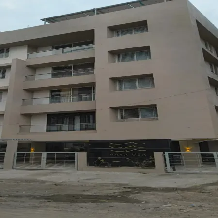 Vayavia Vine | Private 1BHK in 3BHK with Shared Kitchen & Living