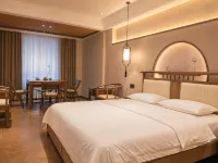 Huixiu Hotel (Luohe International Convention and Exhibition Center Branch) Hotels in Luohe