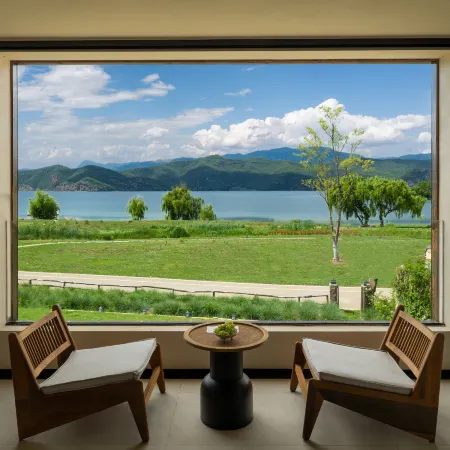 Lugu Lake Muwu Nuri Lake Scenic Art Villa