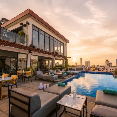 Harmony Phnom Penh Hotel Hotels near Central Market