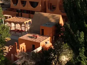 Dunhuang Baibaili Homestay