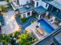 Taihu Qianxi Ju · Hideaway Streamside Secret Realm · Pool Garden Resort Inn