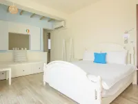 Rainbow Field House Hotels near Jiji Train Station