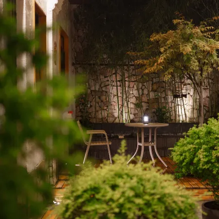 Homestay by Drum Tower (Lijingmen Cross Street Old Town Center)