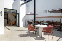 Líbere Seville Triana - 조식 운영