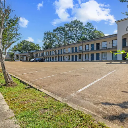 Motel 6 - McComb, MS