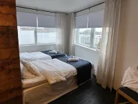 Astra Whale - Waterfront Boutique Hostel in Lofoten - 3-stjärniga