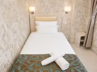 Summer Hotel - Balkoner