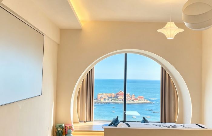 Time of Island Scenic Apartment (Gold Coast Luogjia Temple)