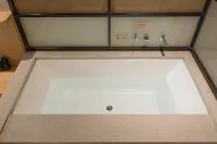 Hezhizhou Hot Spring Hotel (Fuzhou Station Xiushan Metro Station Branch) - Hot Springs