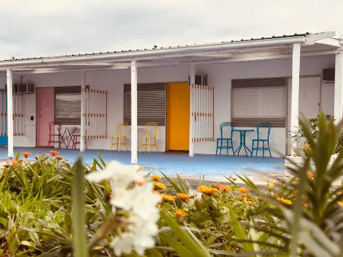 Stonez Boutique Accommodation - Parking