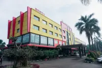 M One Hotel & Resort - breakfast