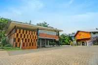 Collection O Bwalk Hotel Malang - 2-Star