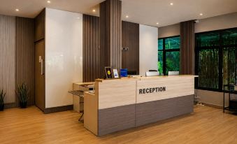 Crystal Resort Korat - Housity