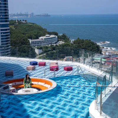 Saint The Suite Hotels near Sokcho Lighthouse Observatory