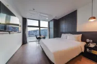 Gwanganli Hotel Ocean View - Parvekkeita