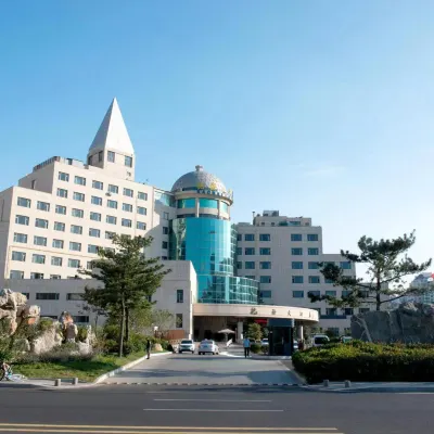 Baohai Hotel Hotels near Weihai Park