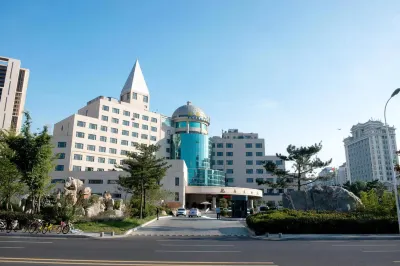 威海抱海大飯店（威海公園劉公島店） 艾希射箭館附近的飯店