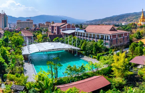 梁河金塔温泉酒店