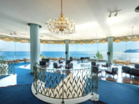 โรงแรมนิว อากาโอะ โรงแรมในอะตะมิ