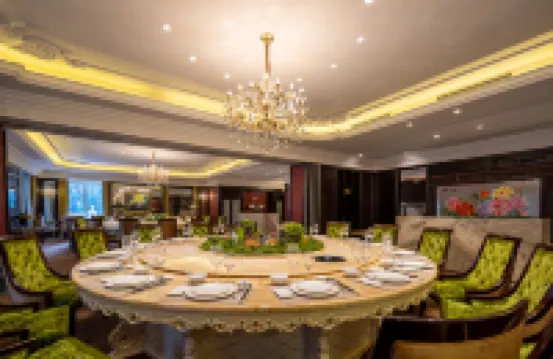 Rsun the Lakefort Hotel