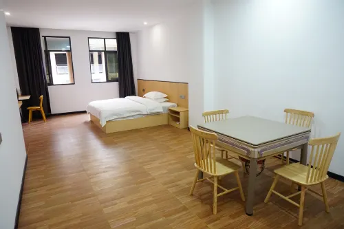 Fengdu Jiuchong Tiantian Street Hotel